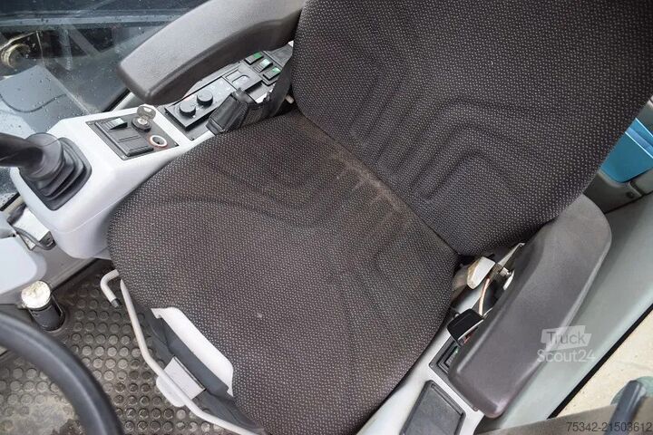 Pelle sur pneus Atlas 350MH