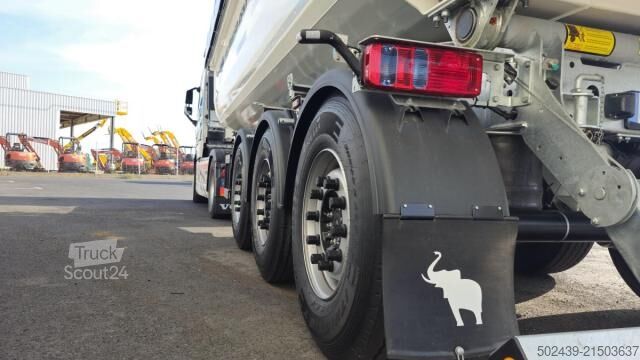 Tippsemi Schmitz Cargobull SKI24 (LOCATION / RENT)