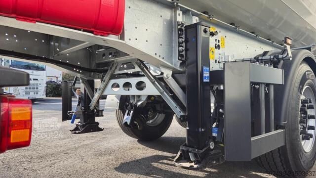 Tippsemi Schmitz Cargobull SKI24 (LOCATION / RENT)