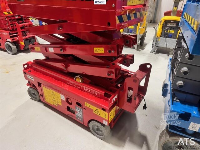 Saxlift  LCMG SS0407E Scissor Lift – only 49 hours!