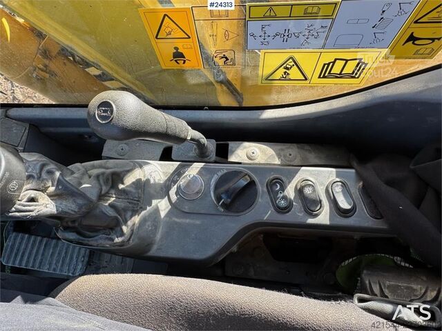Excavadora sobre orugas Komatsu PC78US-11 Tracked Excavator with Tiltrotator and B