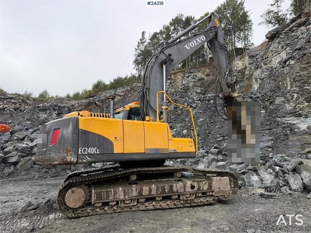 Crawler excavator Volvo EC240CL excavator with a tooth bucket