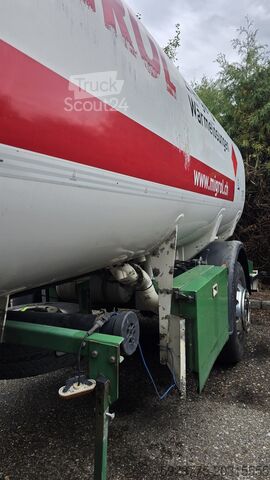 Remorcă cisternă Schwarz Müller 