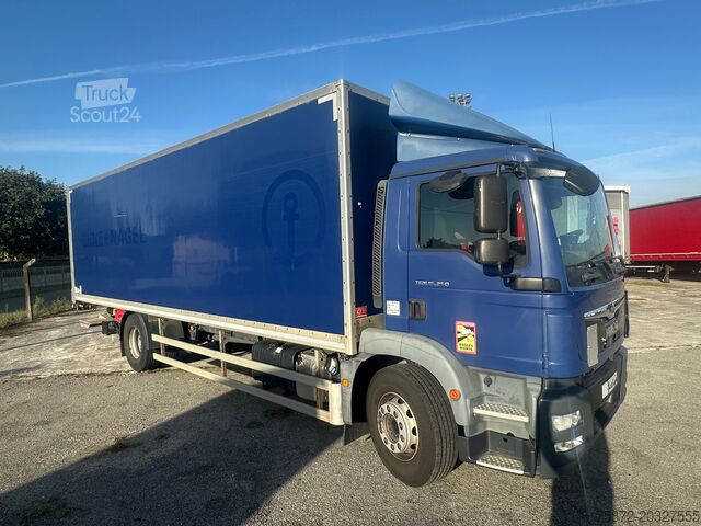 Camioncino MAN TGM 16.250 EURO 6 16T FURGON