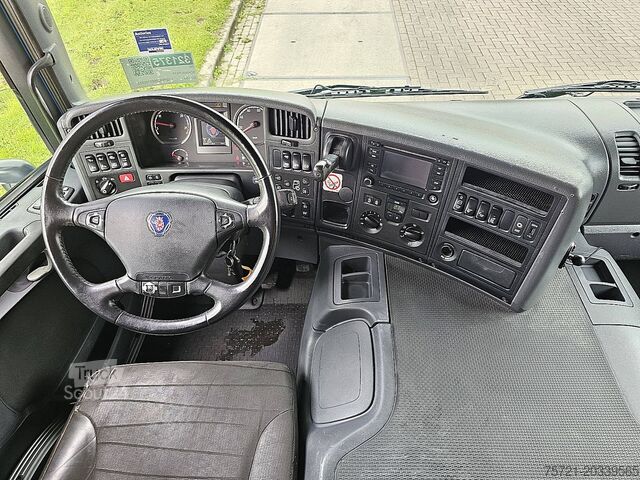 Standard-SZM SCANIA P410 6X2/4 MNB