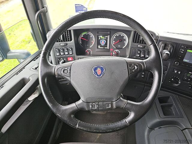 Standard-SZM SCANIA P410 6X2/4 MNB
