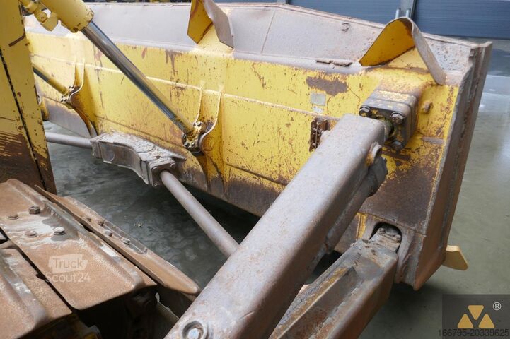 Buldózer Komatsu D85PX-15