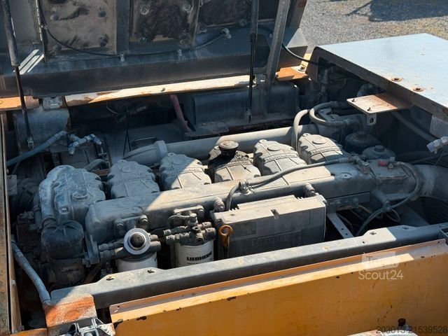 Verižni bager LIEBHERR R944C T Kettenbagger 43 Ton Tunnel 9.900 h