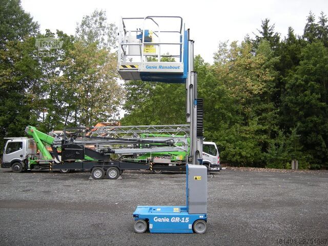 Platformă de ridicare cu catarg vertical Genie GR-15