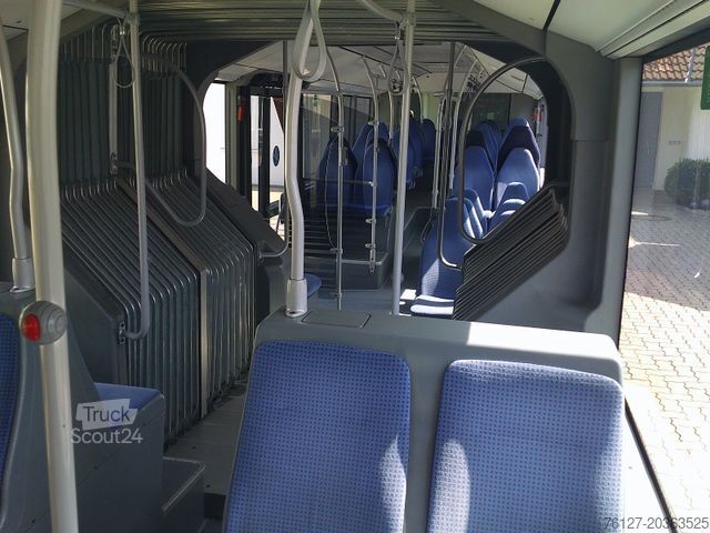 Harmonikas autobuss MERCEDES-BENZ O 530 Niederflurgelenkbus,KLIMA, .: 1827