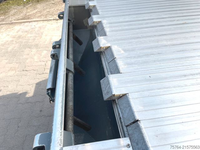 Auflieger mit Walkingfloor STAS 60m³ Agrar Schubboden/Trichter/Funk/Auch Miete!
