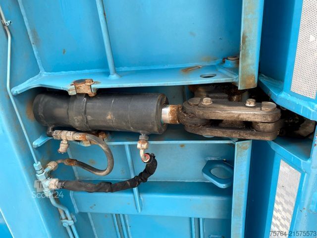 Camión volquete trilateral MERCEDES-BENZ 2643 Arocs/Meiller Kipper/Bordmatik/6x6H/1.Hand