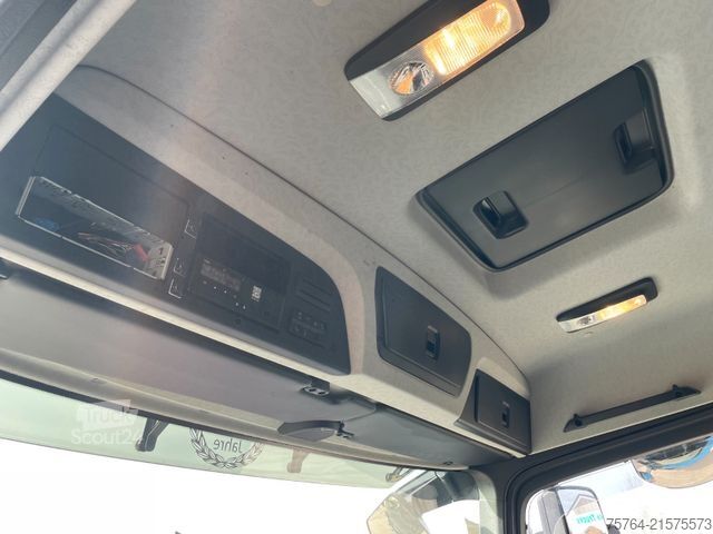 Camión volquete trilateral MERCEDES-BENZ 2643 Arocs/Meiller Kipper/Bordmatik/6x6H/1.Hand