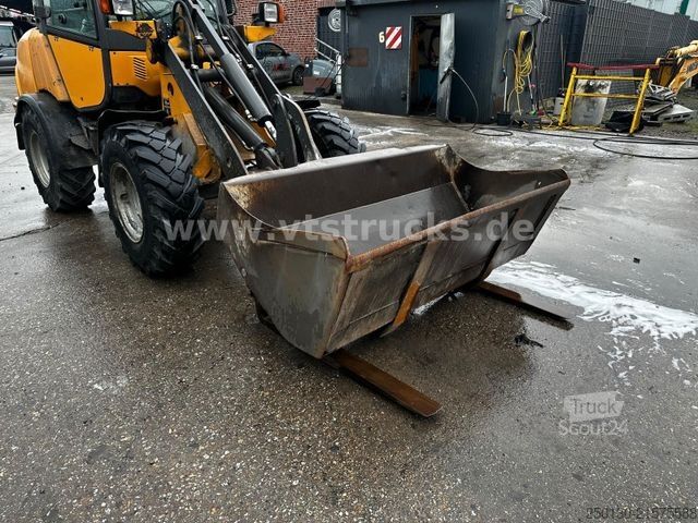 Chargeuse sur pneus VOLVO L25B-P Palettengabel&Schaufel