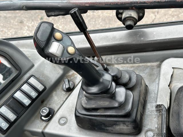 Chargeuse sur pneus VOLVO L25B-P Palettengabel&Schaufel