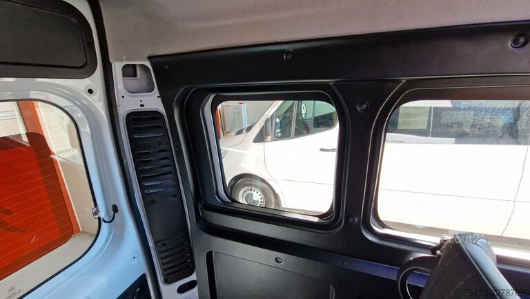 Minibus Opel Movano Mobility Airline Boden Rolli