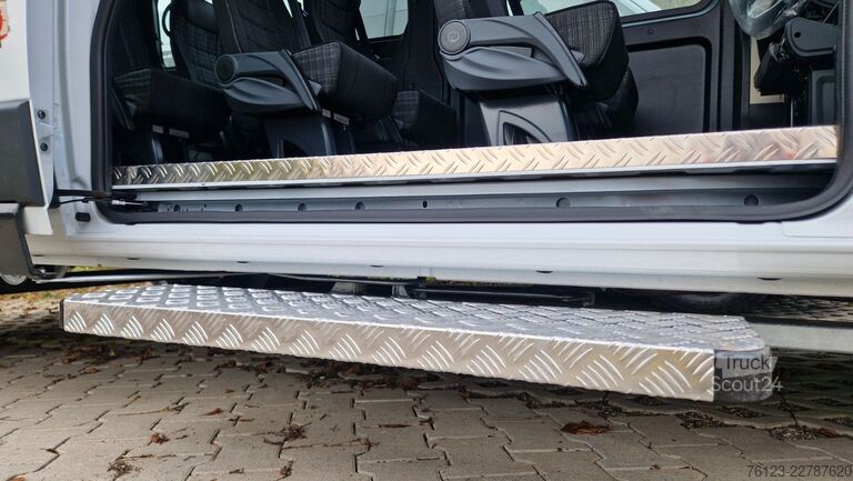 Minibus Opel Movano Mobility Airline Boden Rolli