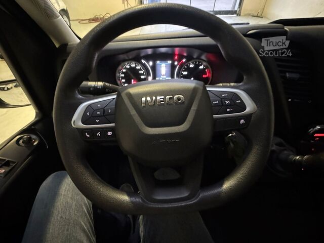 Furgone a tetto alto IVECO Daily 50C18 Kastenwagen *Navi*Ahk**