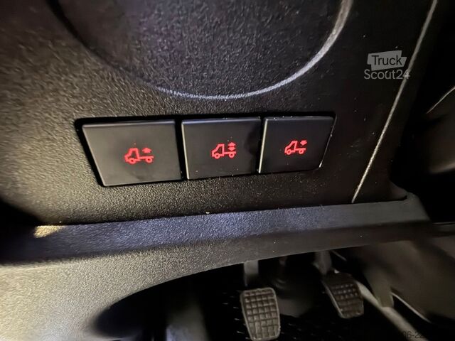 Furgone a tetto alto IVECO Daily 50C18 Kastenwagen *Navi*Ahk**