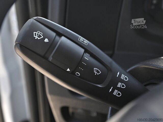 Van Mercedes-Benz Atego 821 K 4x2 Meiller TRIGENIUS 2x AHK Klima GSR