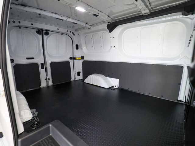 Kleinbus Maxus eDELIVER 7 KA L1H1 77 kW/h Klima Kamera LED P