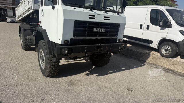 тристранен самосвален ван Iveco ACM 90 4X4