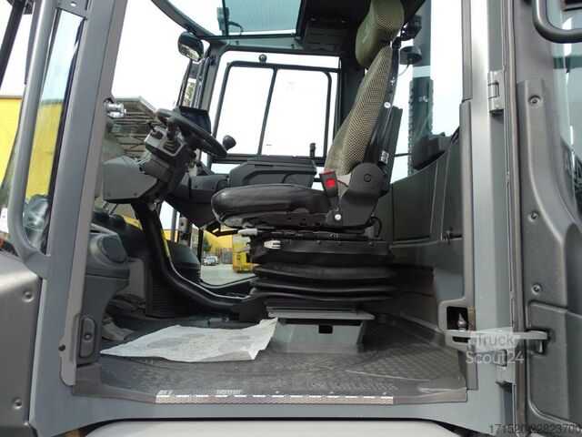Empilhadeira frontal Kalmar DCG180-6