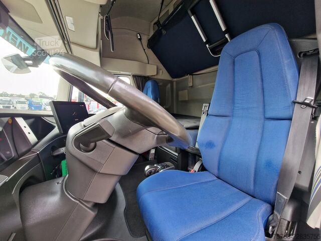 Standard-SZM Volvo FH 13.500 Globetrotter XL 6x2 - PTO/Hydraulic -...