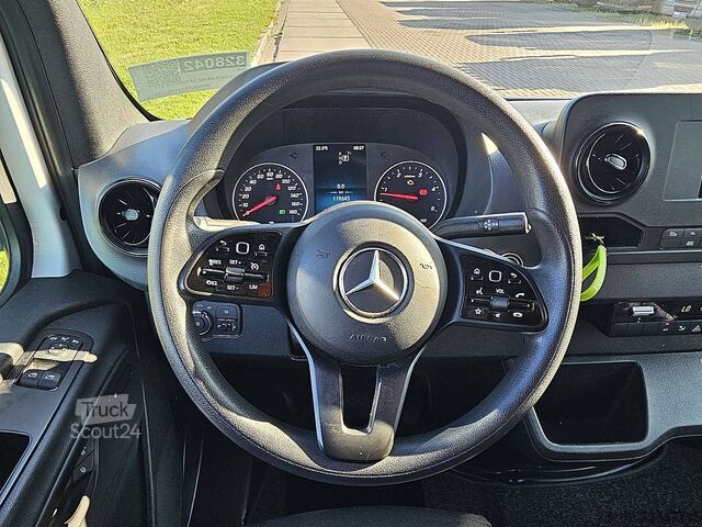 Magastetős kombi MERCEDES-BENZ SPRINTER 317 L2H2 RWD Automaat