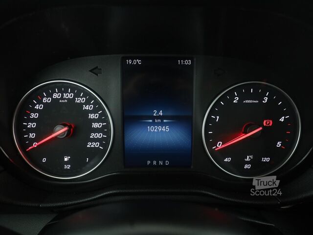 Minibus Mercedes-Benz T 180 d PROGRESSIVE Standard AUT DynLicht Kam.