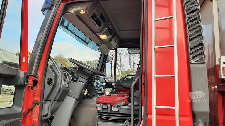 Транспортиране в хладилник/замразено Iveco Stralis 270 * Thermo King -30