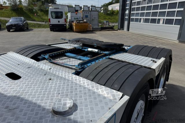 Τυπική μονάδα τράκτορα VOLVO FH16-750 6x2