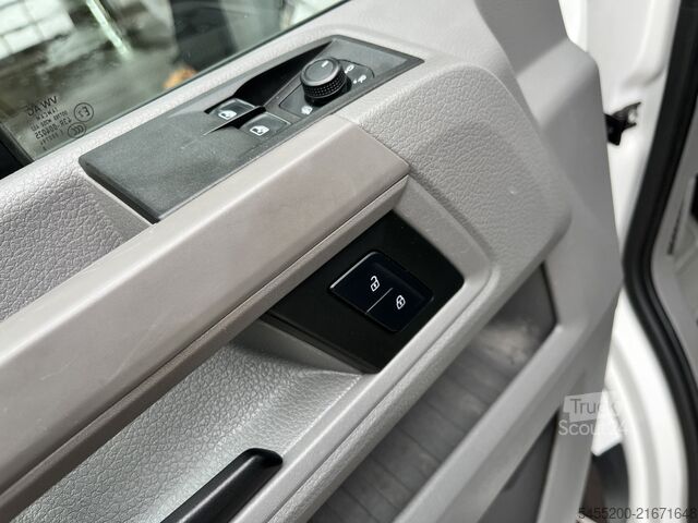 Самоскид Volkswagen Crafter 35 2.0 TDI L4 DC 140pk Airco Cruise con...