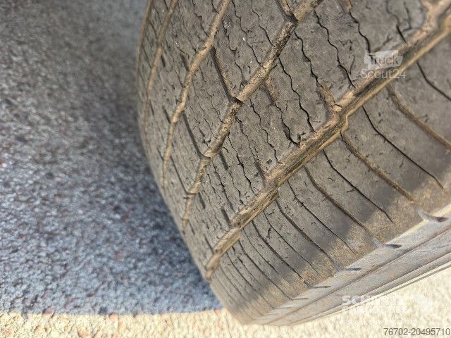 Tiptrailer Kässbohrer Tipper Steel half pipe body 27m³