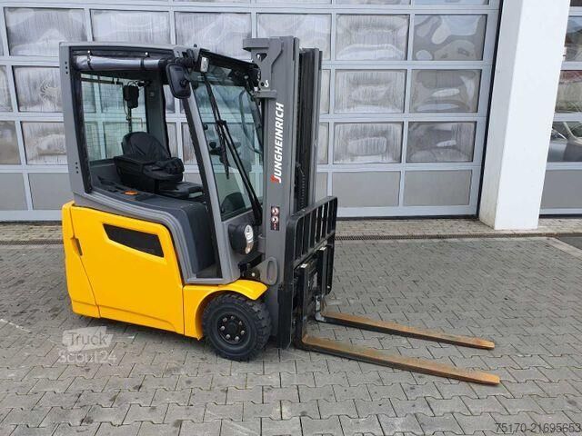 Gaffeltruck Jungheinrich EFG 215 / Triplex: 4.25m! / SS / nur 1.368h!