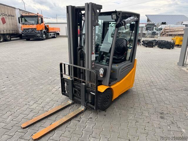 Gabelstapler Jungheinrich EFG 215 / Triplex: 4.25m! / SS / 4.168h / 2024