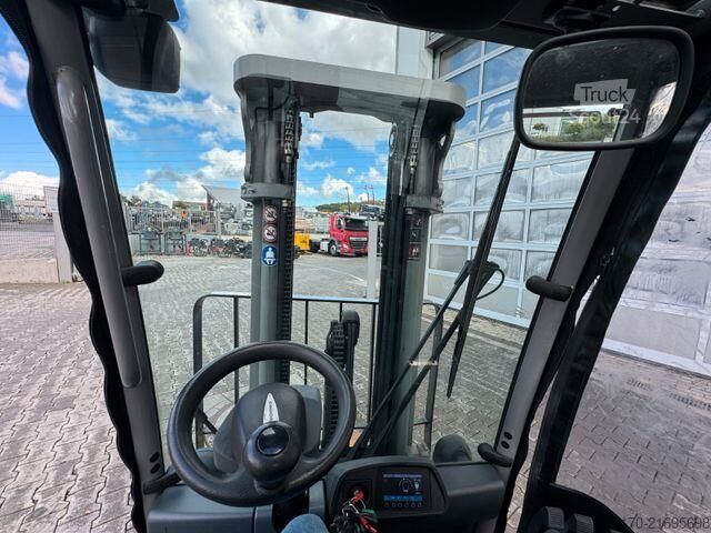 Gabelstapler Jungheinrich EFG 215 / Triplex: 4.25m! / SS / nur 3.092h!