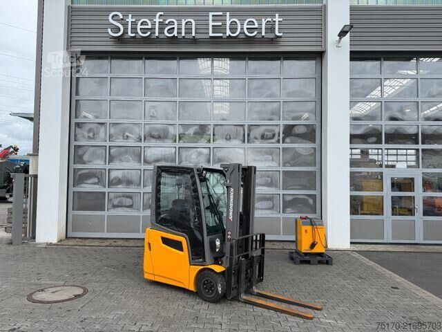 Gabelstapler Jungheinrich EFG 215 / Triplex: 4.25m! / SS / nur 3.298h!