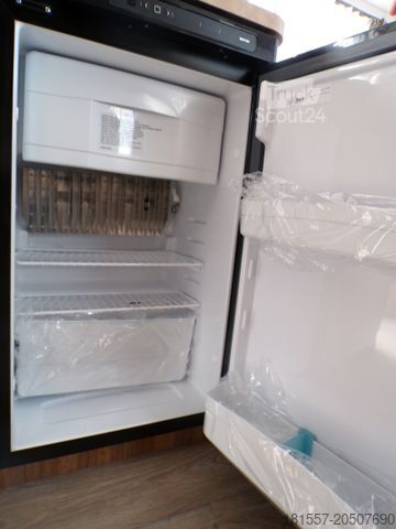 Caravana HYMER/ERIBA Eriba Touring 530 1.500 Kg, Legend-White Silver