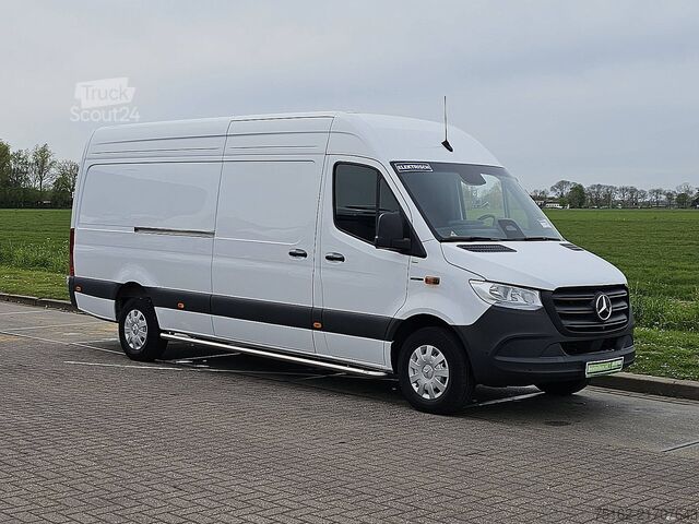 Carrinha de tejadilho alto MERCEDES-BENZ ESPRINTER 320 204 pk 81 Kwh