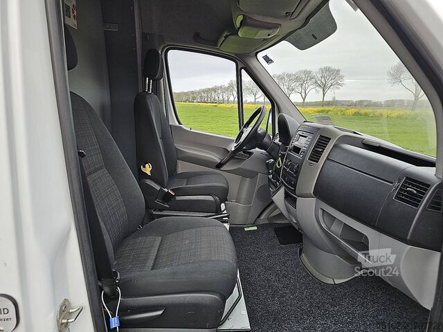Комби с висок покрив MERCEDES-BENZ SPRINTER 311 CDI AUT. L3H2  87 dk