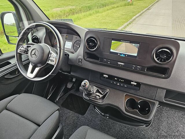 Комби с висок покрив MERCEDES-BENZ SPRINTER 316 L3H2 Mbux Euro6 AC!