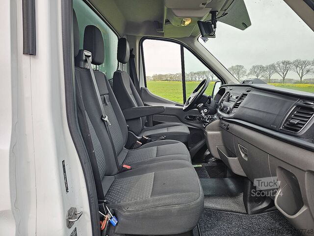 Lagaminas FORD TRANSIT 2.0 Bakwagen Laadklep!
