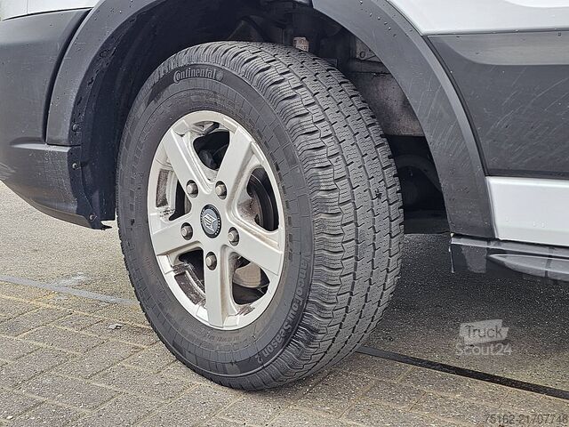 Lagaminas FORD TRANSIT 2.0 Bakwagen Laadklep!