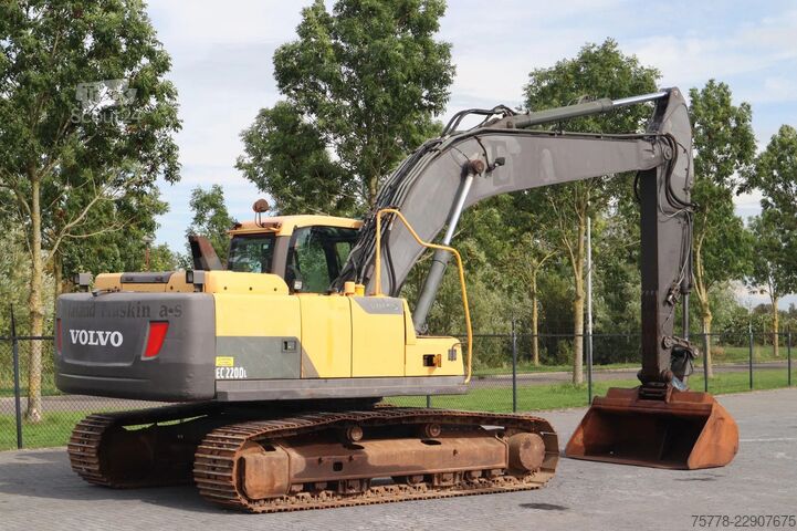 Pásový bager Volvo EC220D L EC 220 DL | BUCKET | QUICK COUPLER | C...
