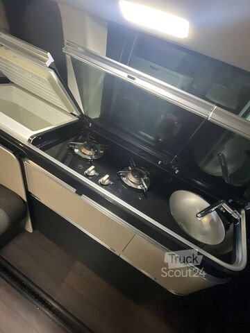 Kamp vozilo Mercedes Marco Polo 2022 | Cambio automatico | Tetto a soffietto