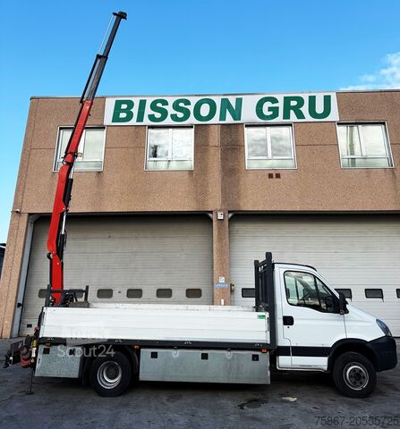 Tovornjak s fiksno nadgradnjo Iveco 