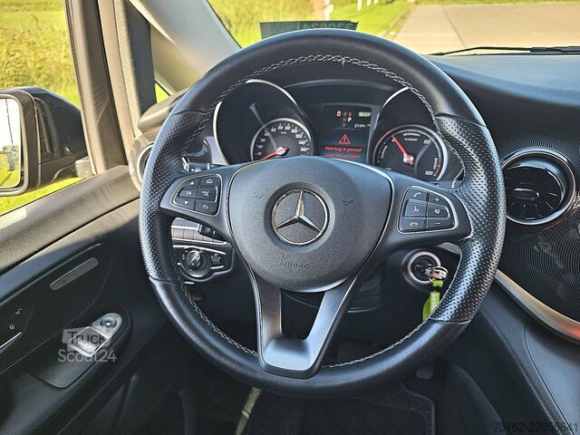 Transport de personnes MERCEDES-BENZ EQV 300 ExtraLang L3 8 Persoons 2x Elektrische ...
