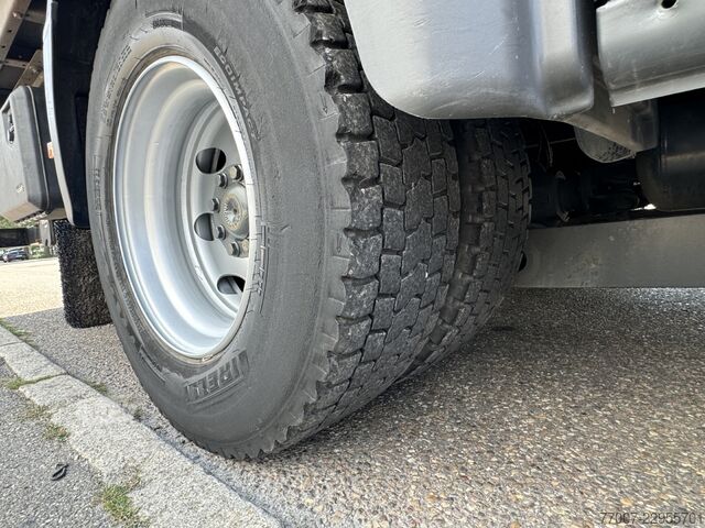 شاحنة ذات سطح مستوٍ وقماش مشمع LBW Mercedes-Benz Atego 1530L Schiebeplane 7,2m LBW Klima