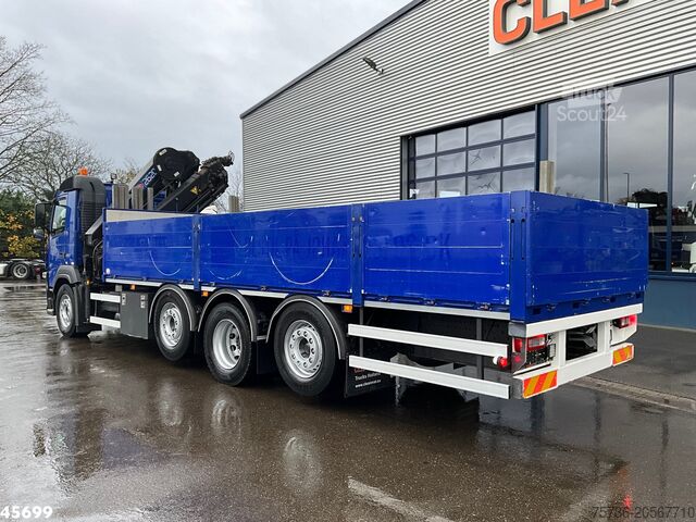 Vrachtwagen met kraan Volvo FM 460 8x4 Euro 6 HMF 26 tonmeter laadkraan